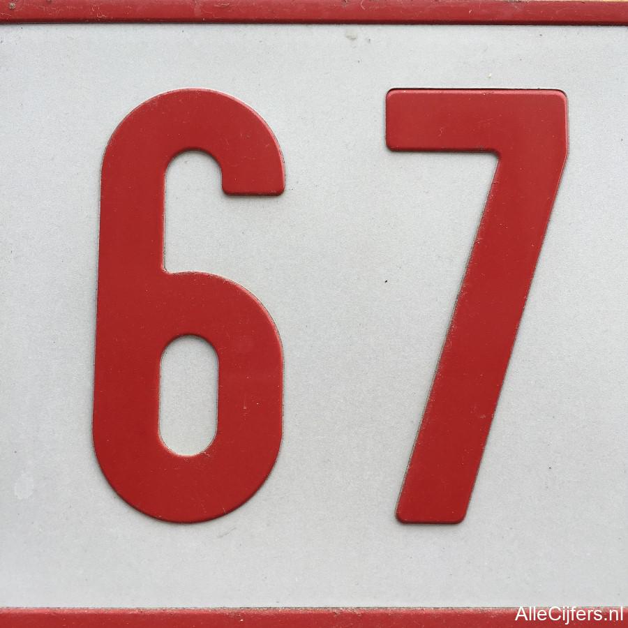 Afbeelding van het getal zevenenzestig (67)