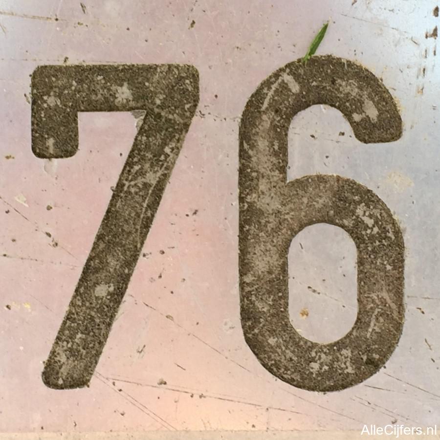 Afbeelding van het getal zesenzeventig (76)