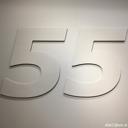Verjaardagsafbeelding met het getal vijfenvijftig (55). Gefeliciteerd met 55jaar!